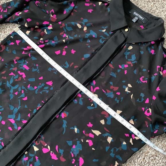 Ellen Tracy Blouse - Picture 6 of 11